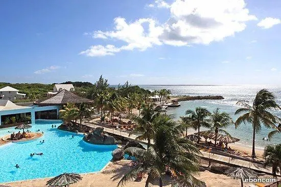 Hotel Chambre Standard Avec Plage Privee Au Manganao Saint-Francois